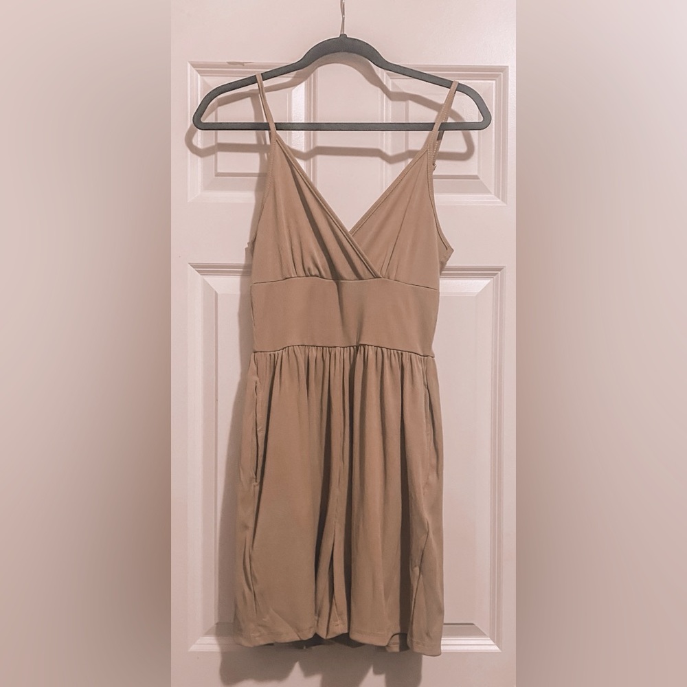 No Brand Romper, Silky Soft Material, Stretchy, Size Small
